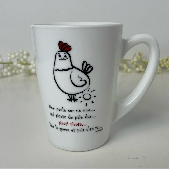 ARC France Luminarc Hickety Pickerty Hen Pair of Mugs Milk Glass - Picture 5 of 16